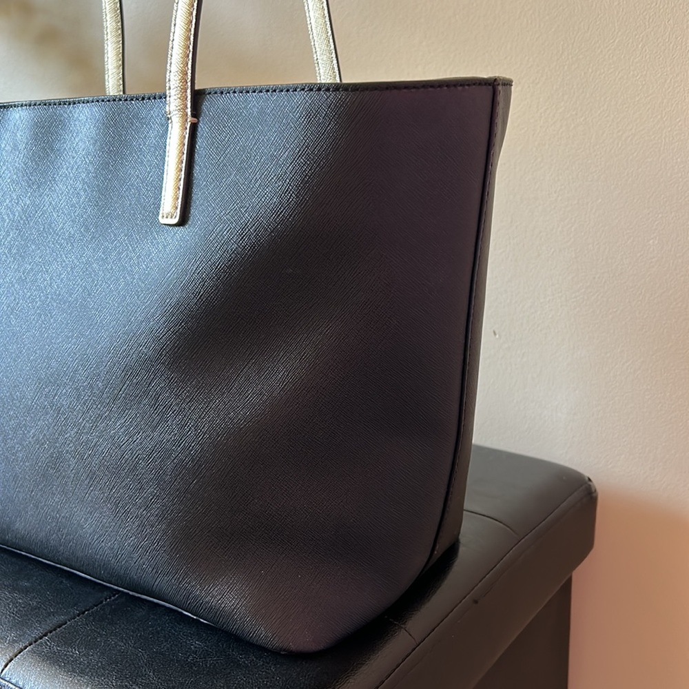 Kate Spade Purse - Picture 7 of 16